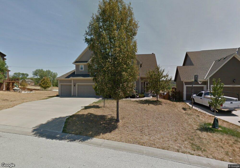 5805 Millbrook St, Shawnee, KS 66218 - photo 1