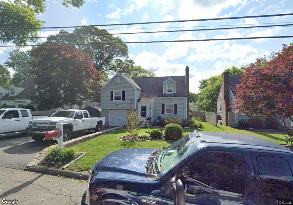 17 Kane Ave, Stamford, CT 06905 - photo 1