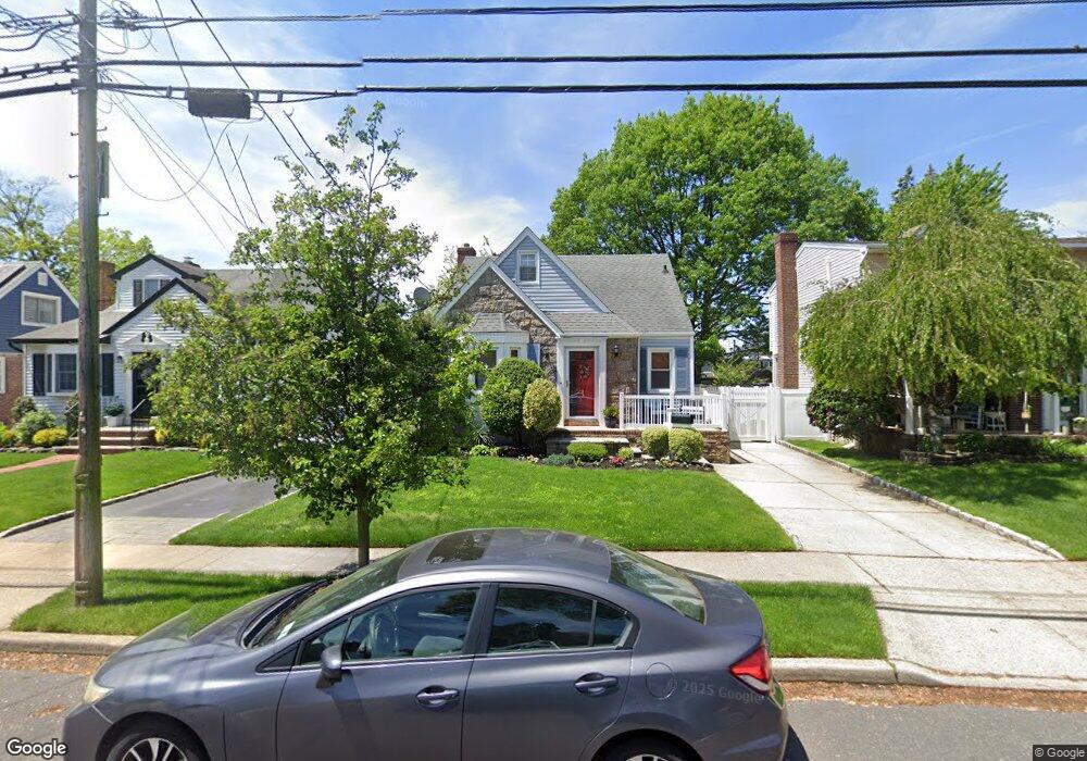 150 Ribbon St, Franklin Square, NY 11010 - photo 1