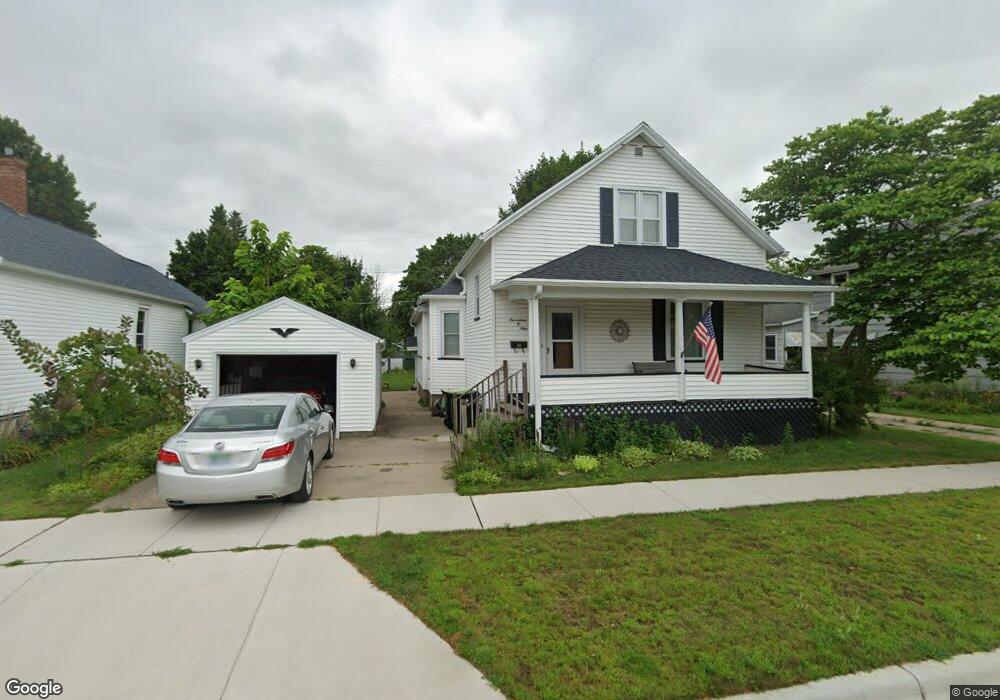 1709 15th Ave, Menominee, MI 49858 - photo 1