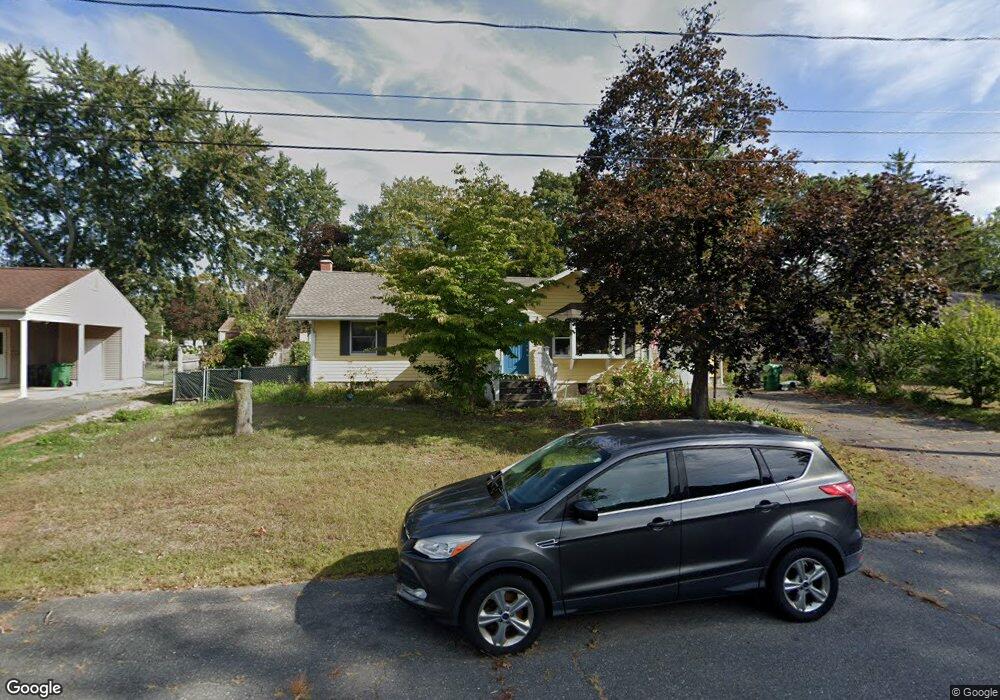 41 Greenpoint Cir, Chicopee, MA 01020 - photo 1