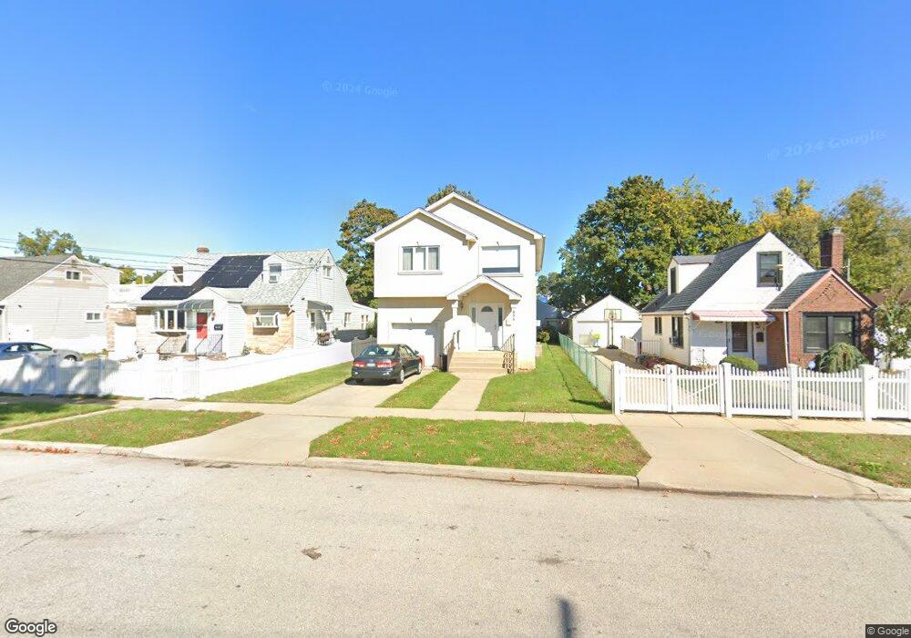 434 Pershing Blvd, Rockville Centre, NY 11570 - photo 1