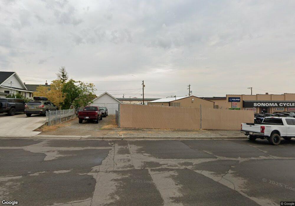 334 Pavilion St, Winnemucca, NV 89445 - photo 1