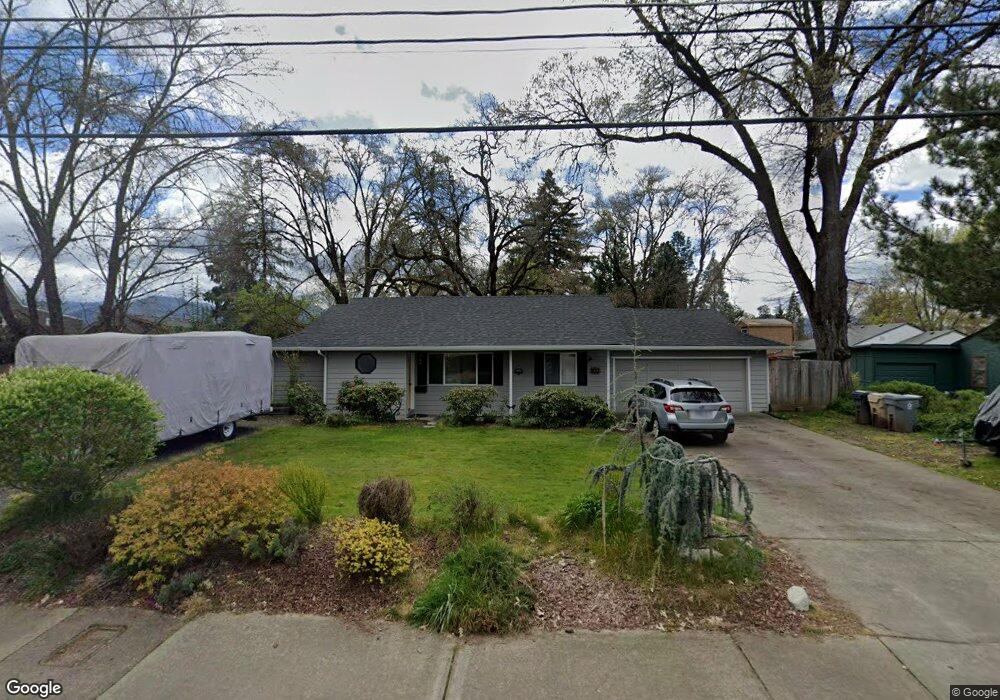 417 NW Midland Ave, Grants Pass, OR 97526 - photo 1