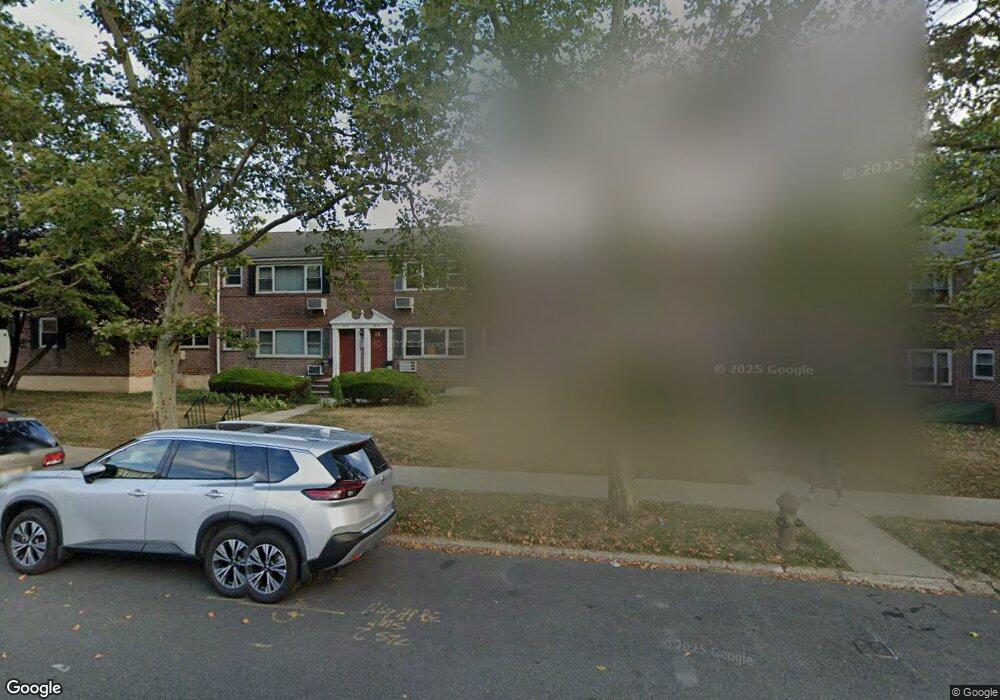 152-08 Melbourne Ave unit 222B, Flushing, NY 11367 - photo 1