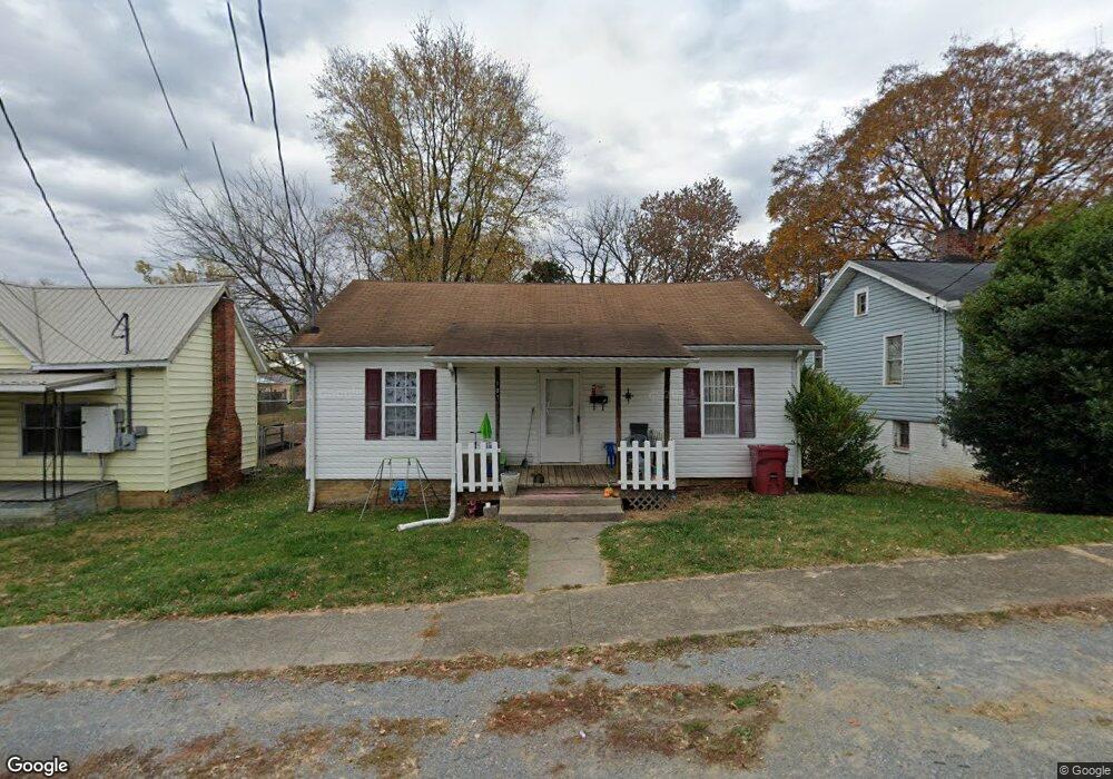 907 Henry St, Johnson City, TN 37601 - photo 1