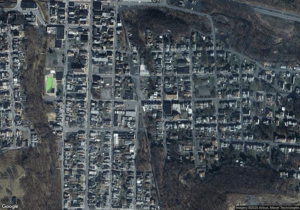 712 Race St, Shamokin, PA 17872 - photo 1