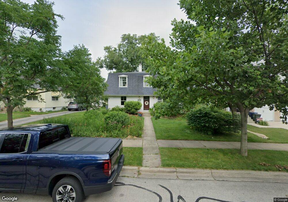 948 N Loomis St, Naperville, IL 60563 - photo 1