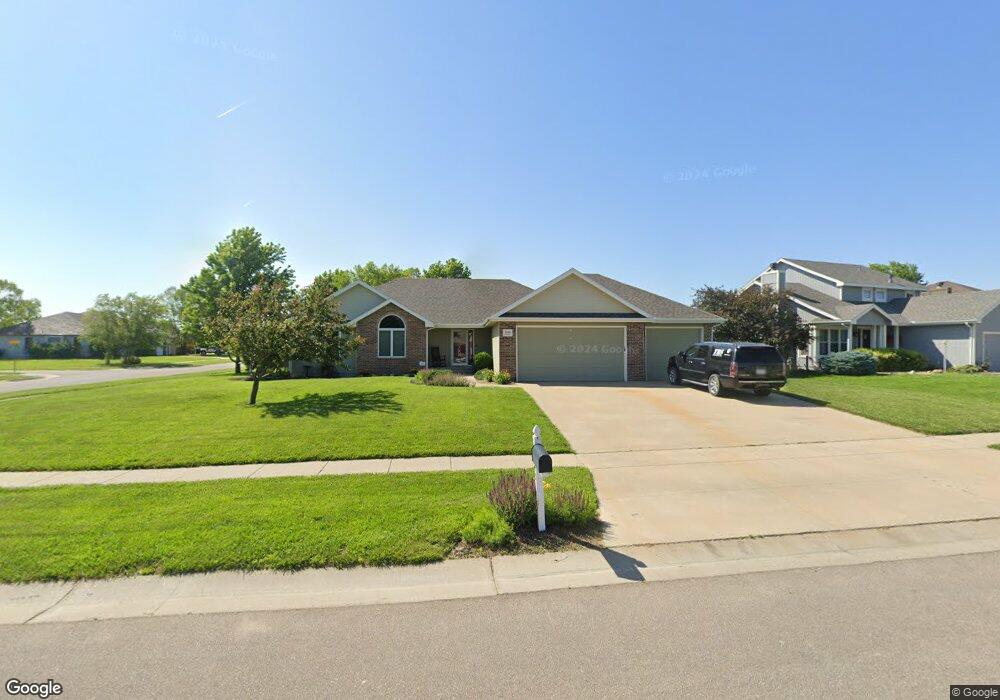 2545 SW Windslow Ct, Topeka, KS 66614 - photo 1