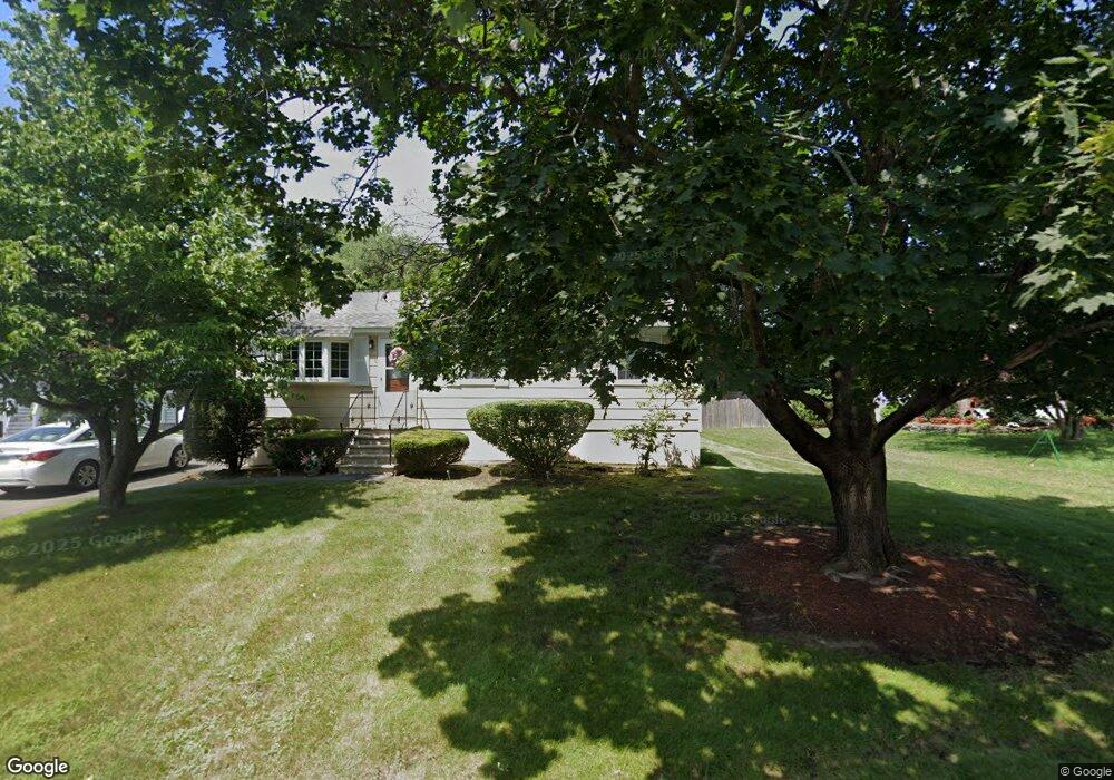 53 Royal Cir, Salem, NH 03079 - photo 1