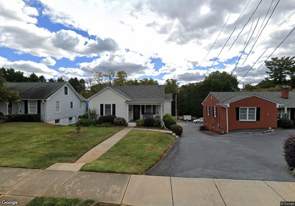 1138 Davie Ave, Statesville, NC 28677 - photo 1