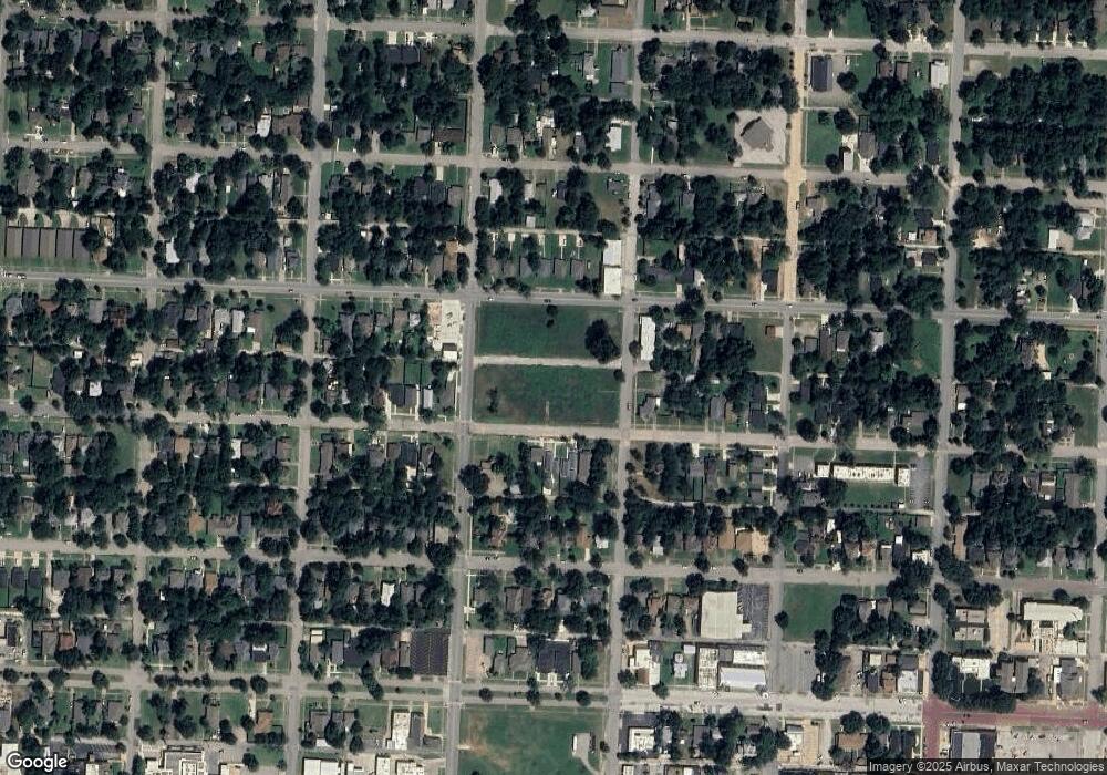 715 W Sears St, Denison, TX 75020 - photo 1