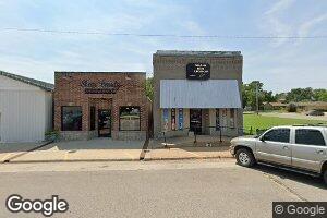 121 W Spring Ave, Conway Springs, KS 67031