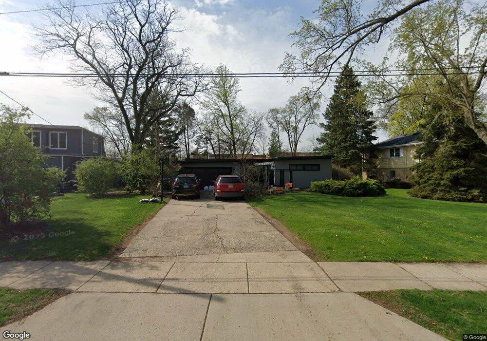 210 W Elm St, Wheaton, IL 60189 - photo 1