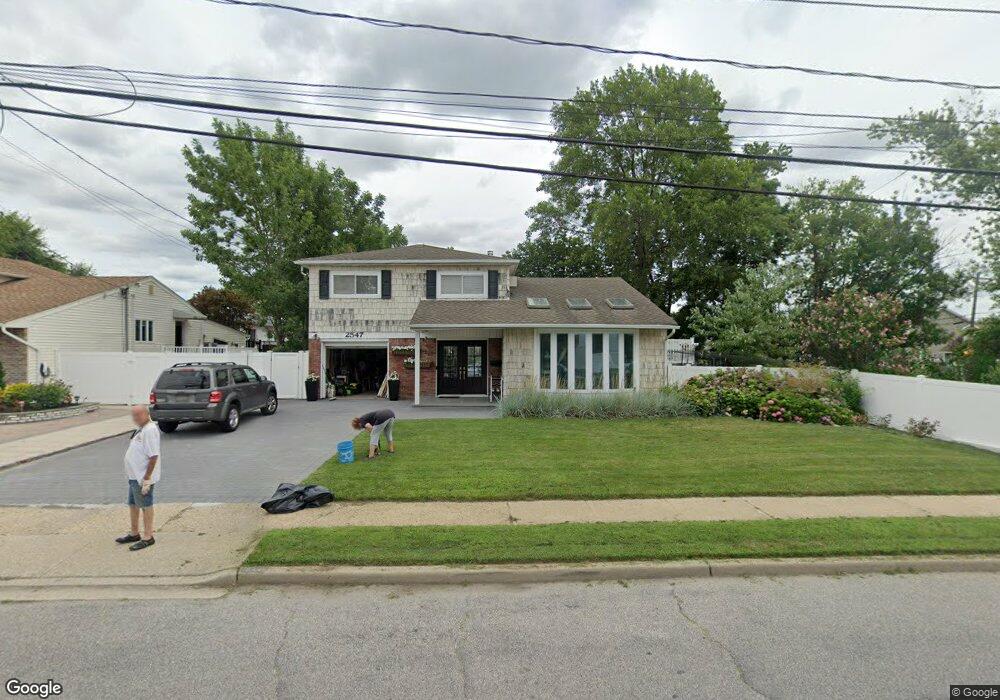 2547 Park Place, Bellmore, NY 11710 - photo 1