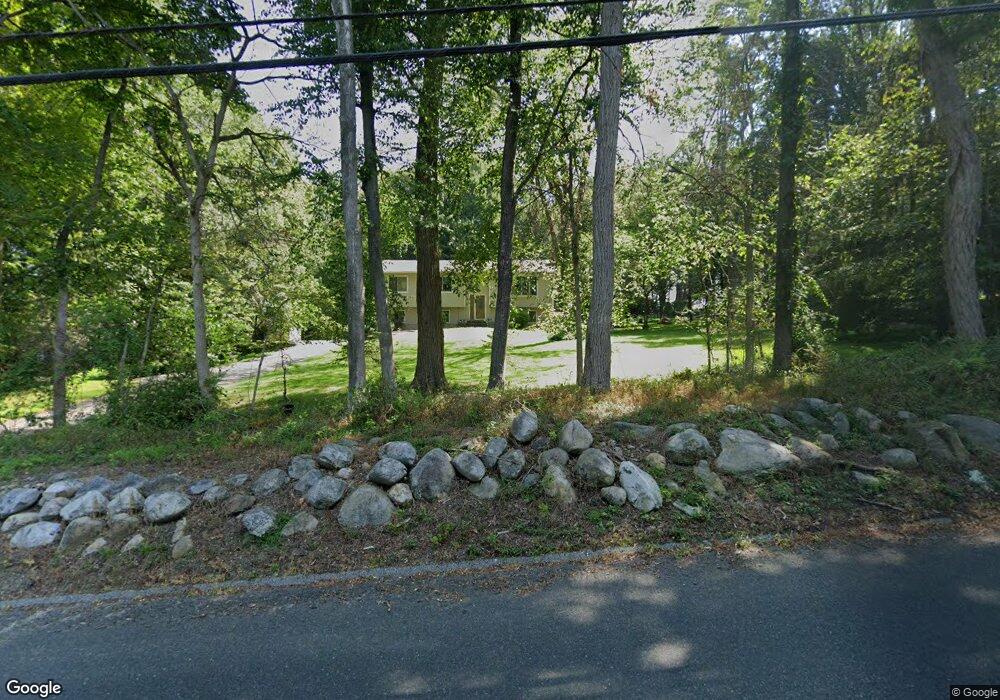 109 Pumpkin Hill Rd, New Milford, CT 06776 - photo 1