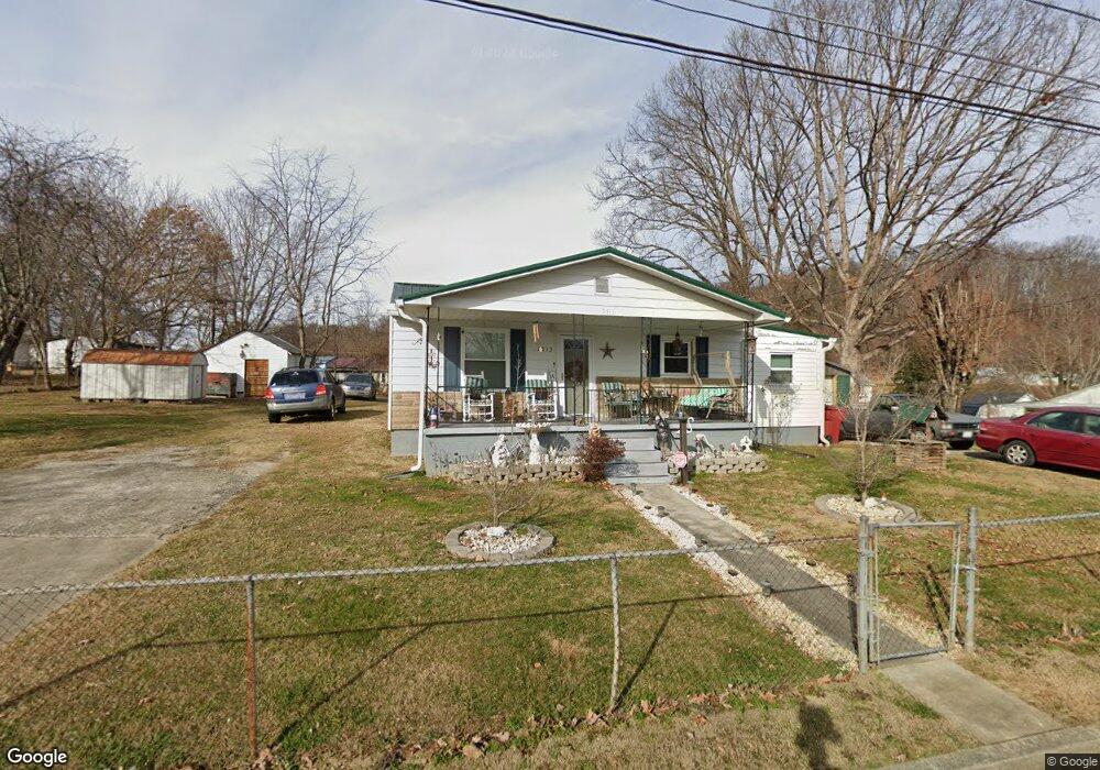 2513 Park Ave, Johnson City, TN 37601 - photo 1