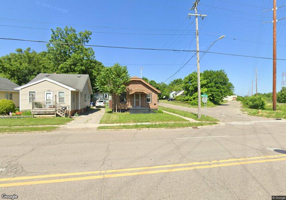 2902 S Grand Traverse St, Flint, MI 48507 - photo 1
