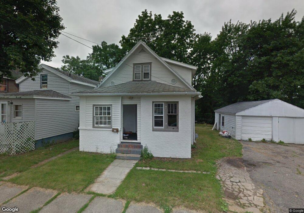 1034 Lathrop St, Lansing, MI 48912 - photo 1