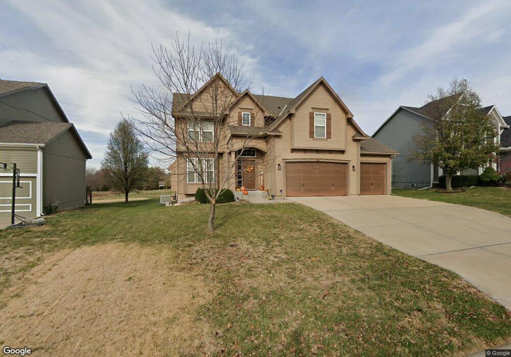 21010 W 48th St, Shawnee, KS 66218 - photo 1
