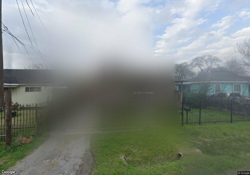 313 Dorchester St, Houston, TX 77022 - photo 1