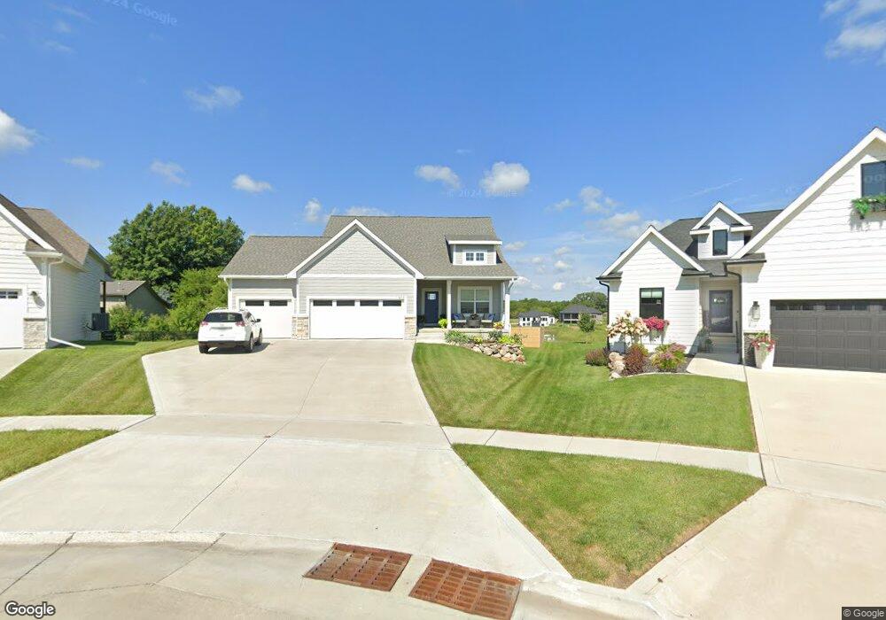 9117 S 91st Ct, West Des Moines, IA 50266 - photo 1