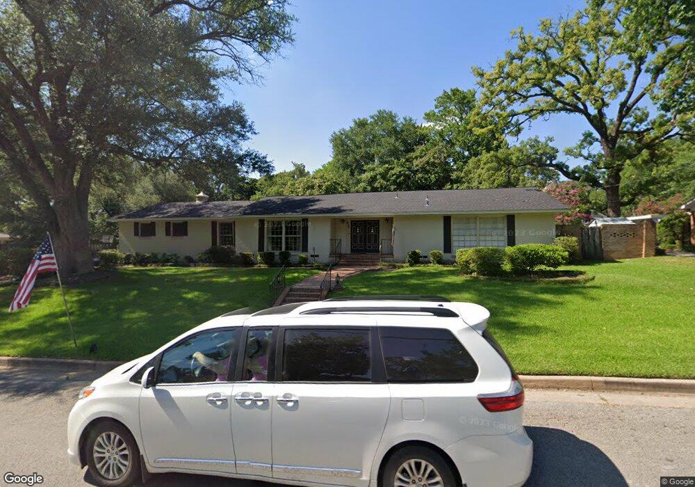 928 Shepherd Ln, Tyler, TX 75701 - photo 1