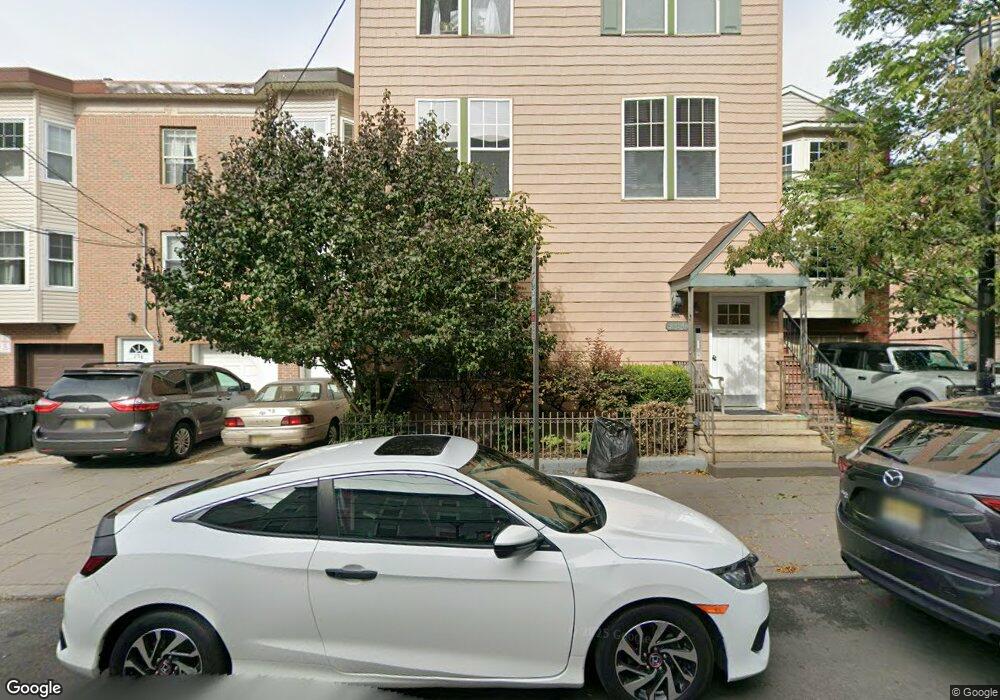 134 Morris St unit 3, Jersey City, NJ 07302 - photo 1