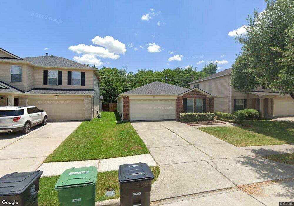 9302 Canaday Park Ln, Houston, TX 77075 - photo 1