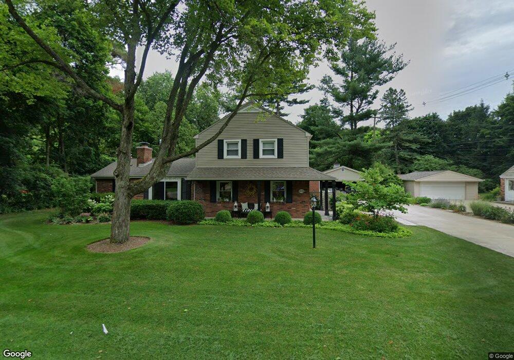 3233 Elder Rd N, West Bloomfield, MI 48324 - photo 1