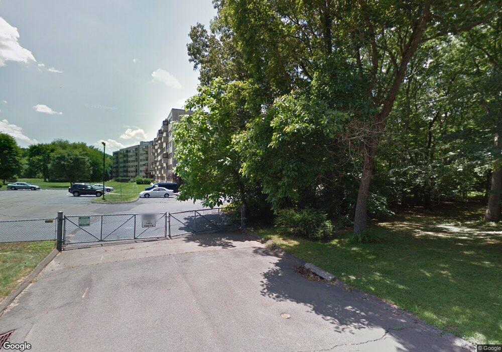 201 Putter Dr, Wallingford, CT 06492 - photo 1