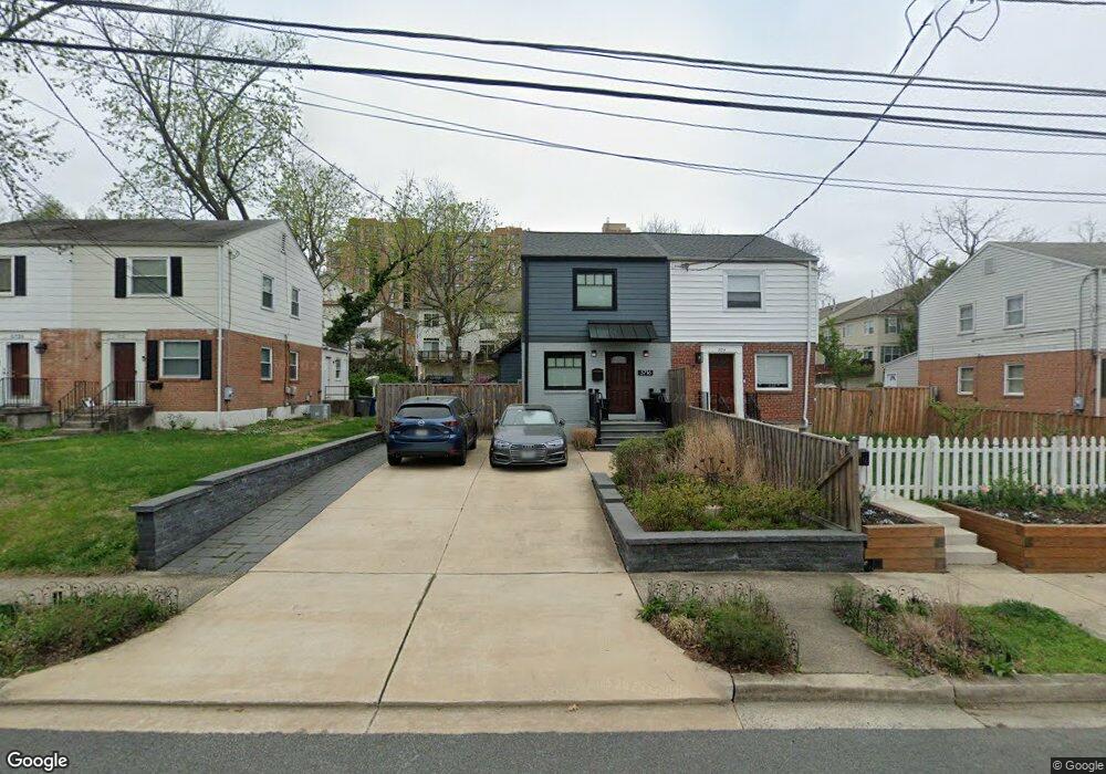 5716 Fenwick Dr, Alexandria, VA 22303 - photo 1