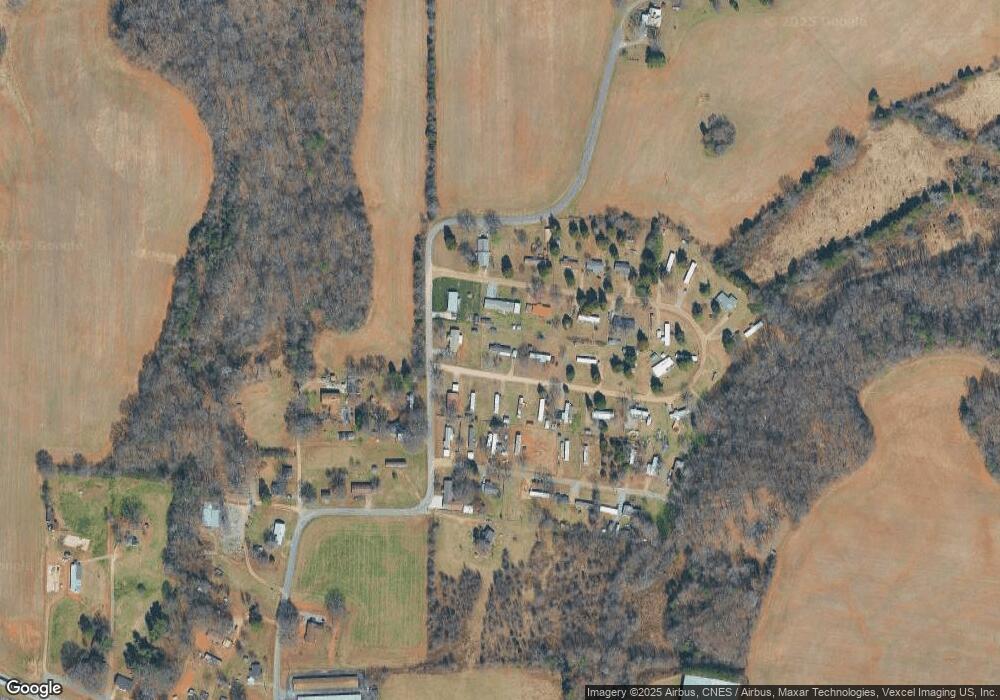 109 Family Cir, Statesville, NC 28625 - photo 1