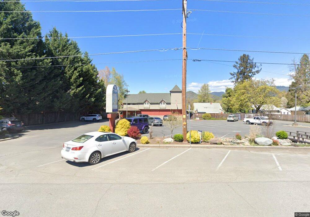 1936 Rogue River Hwy, Grants Pass, OR 97527 - photo 1