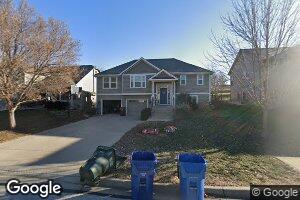 142 Aspen Ln, Lawrence, KS 66049