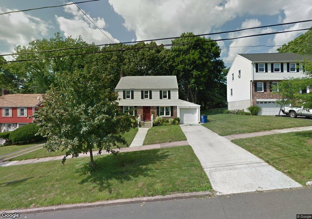 12 Raynham Rd, New Haven, CT 06512 - photo 1