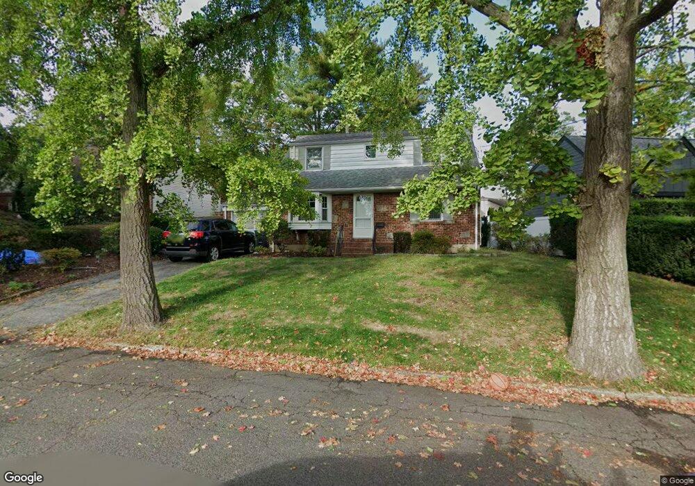 106 Rector Ct, Bergenfield, NJ 07621 - photo 1