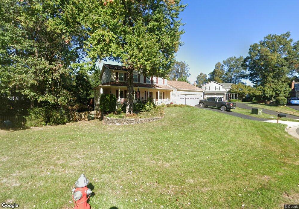 13110 Coralberry Dr, Fairfax, VA 22033 - photo 1