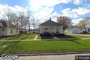 209 W Hickory St, Sigourney, IA 52591