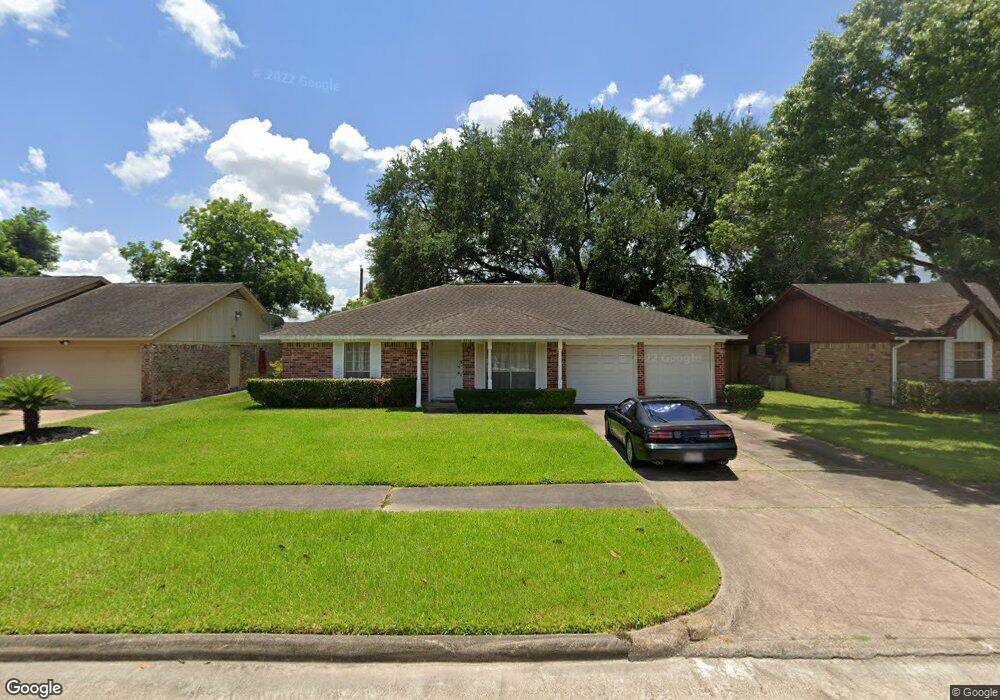 8306 Gulfwood Ln, Houston, TX 77075 - photo 1