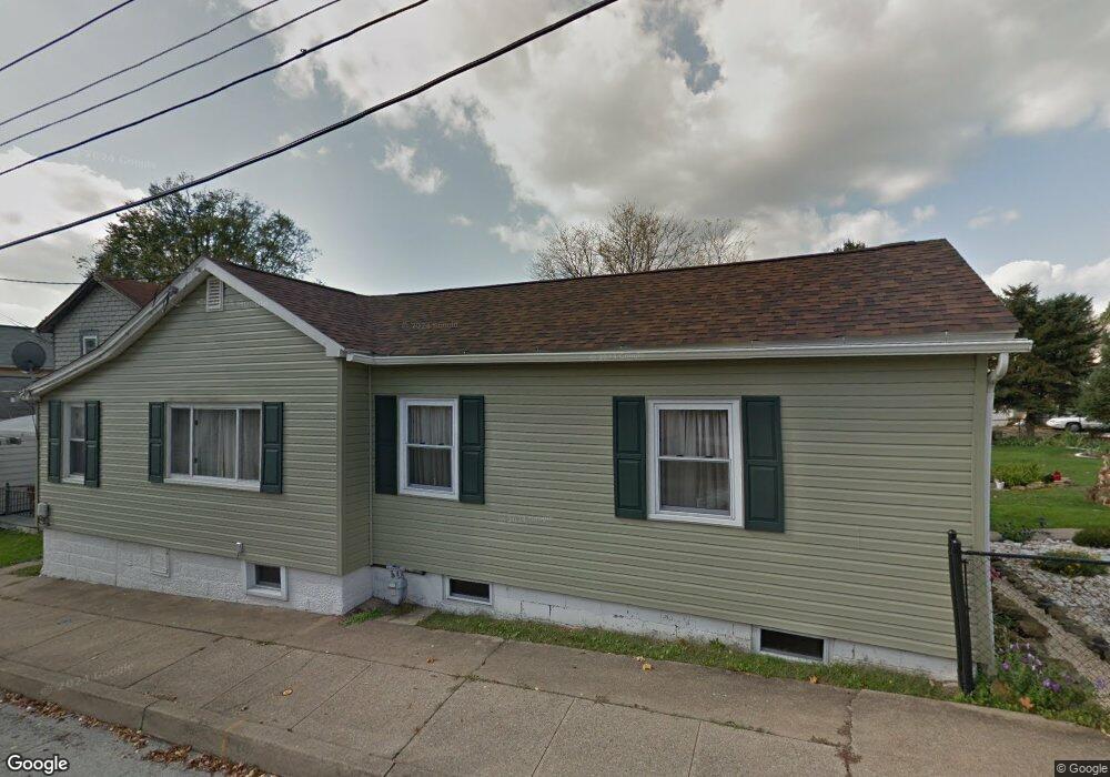 402 Mary St, Latrobe, PA 15650 - photo 1