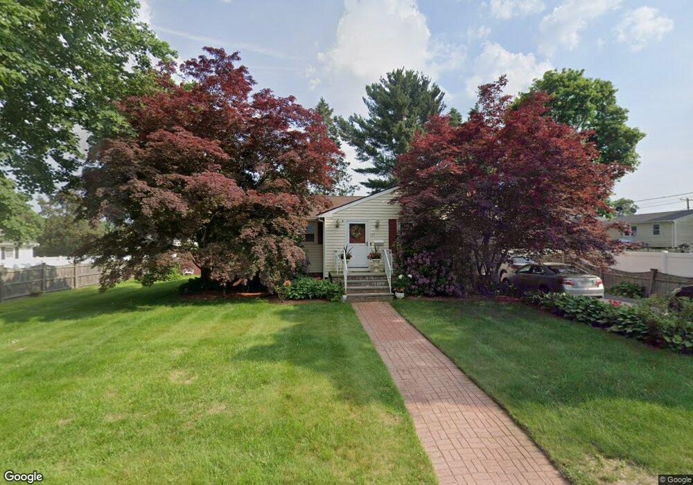 137 Litchfield St, Brockton, MA 02302 - photo 1