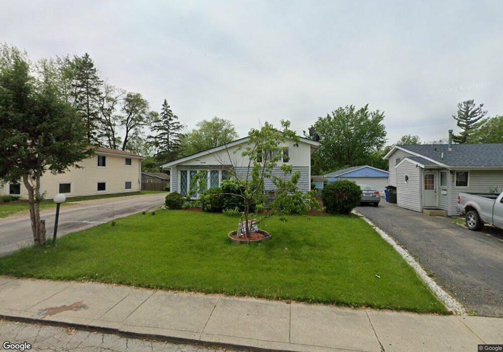 1614 Sacramento Dr, Carpentersville, IL 60110 - photo 1