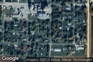 25 Walnut St, Weldon, IL 61882