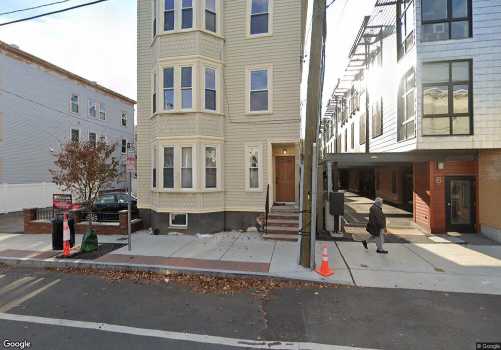 4 Beacon St unit 3, Somerville, MA 02143 - photo 1