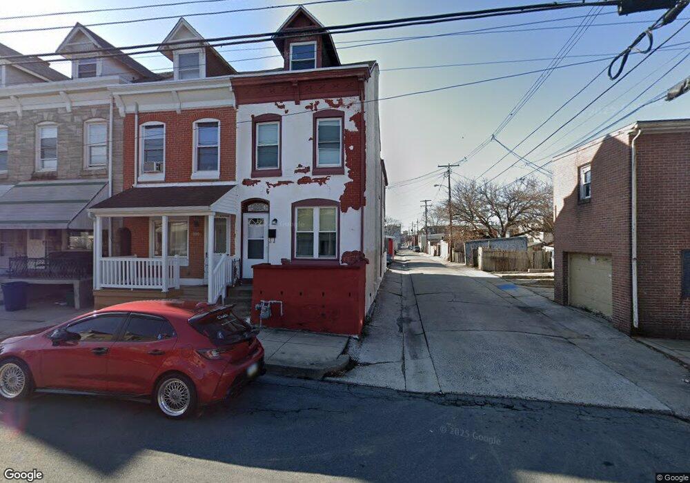 1008 Pike St, Reading, PA 19604 - photo 1