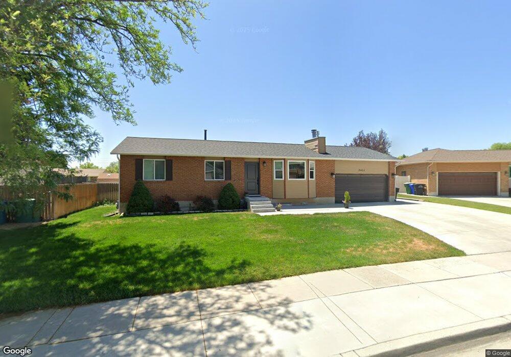 2431 Jordan Meadows Ln, West Jordan, UT 84084 - photo 1