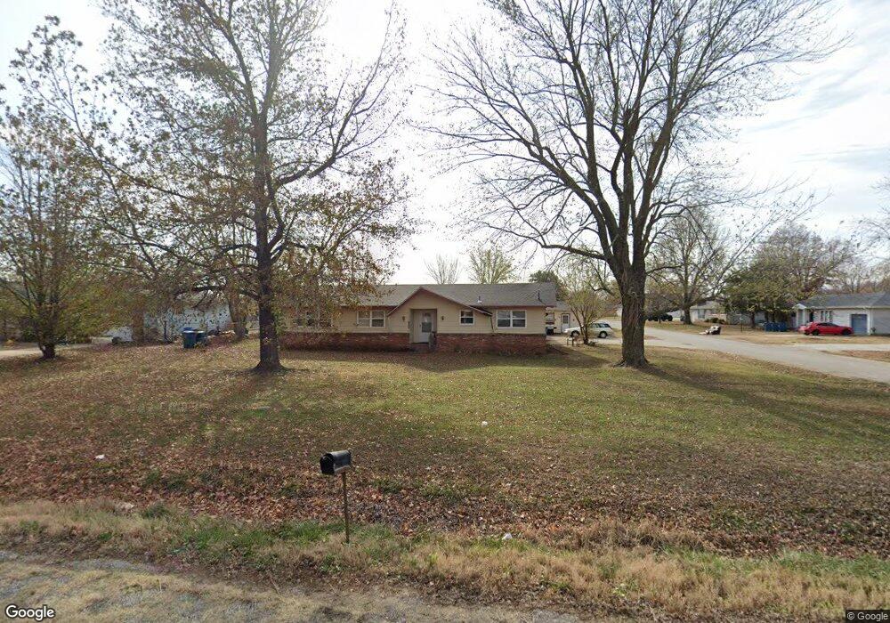 900 Pennell St, Carl Junction, MO 64834 - photo 1
