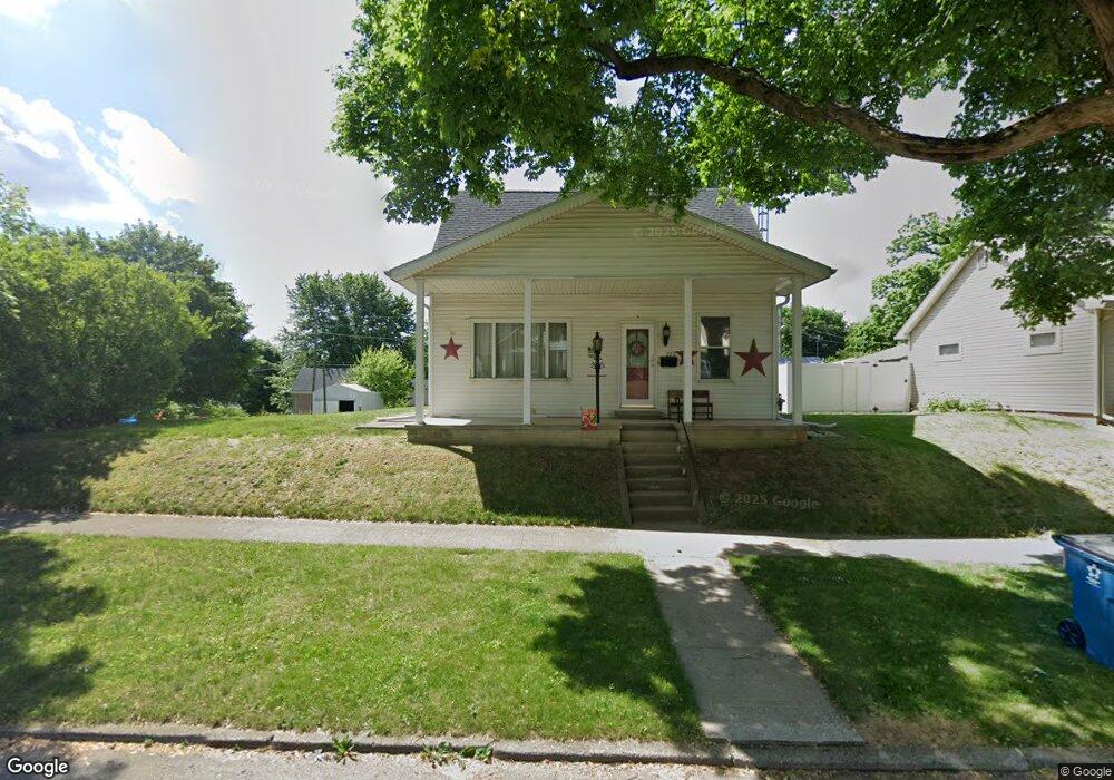 273 E Maple St, Wabash, IN 46992 - photo 1