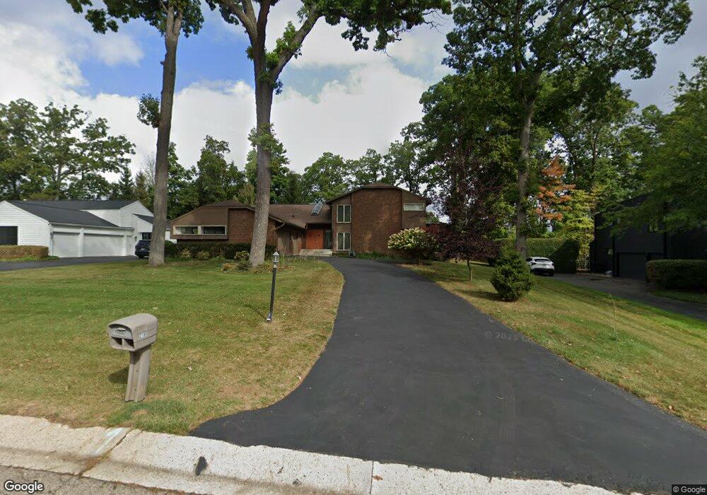 2160 Bloomfield Woods Ct, West Bloomfield, MI 48323 - photo 1